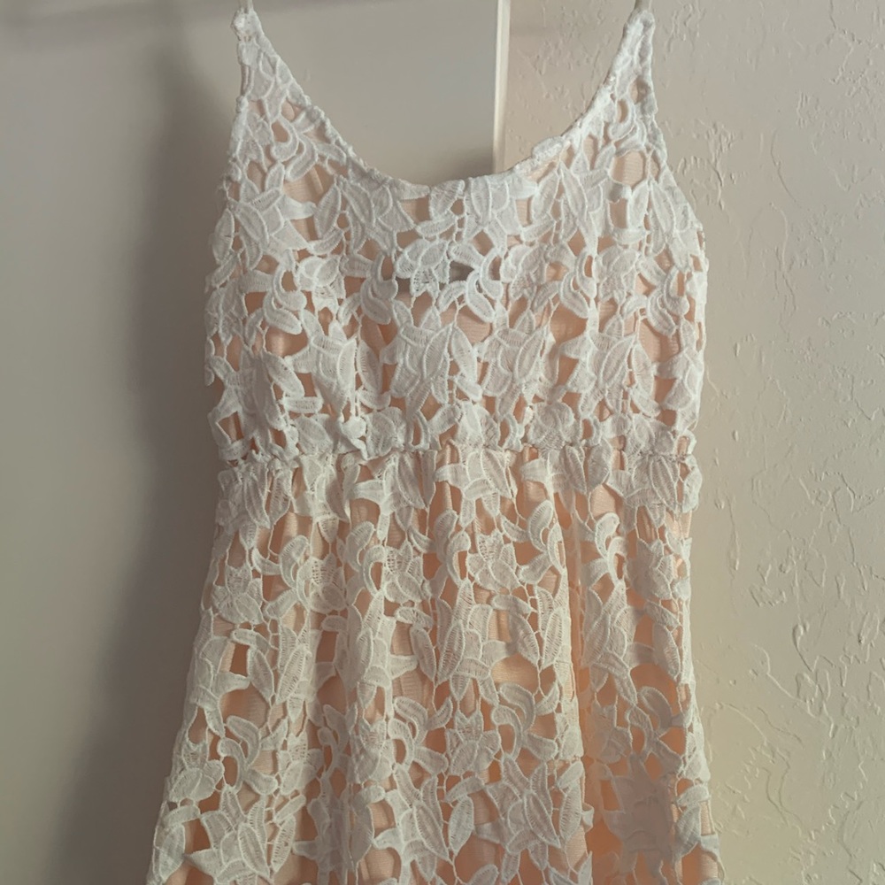 High-Low Lace Dress - Picture 7 of 9